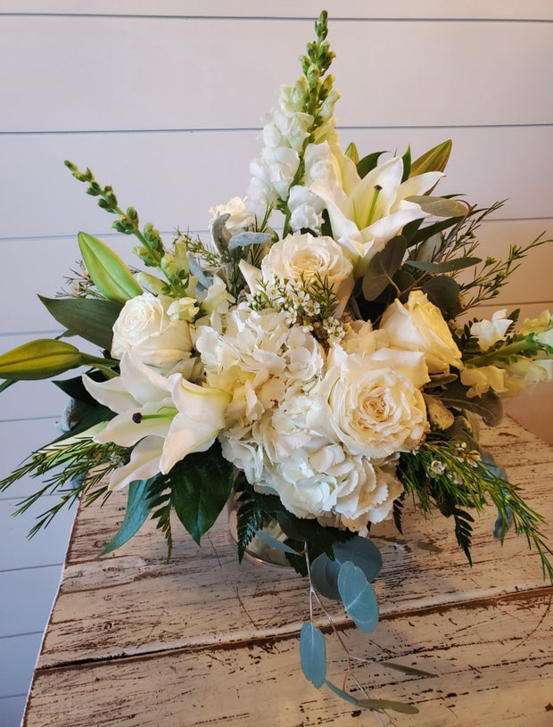 White Elegance Flower Bouquet